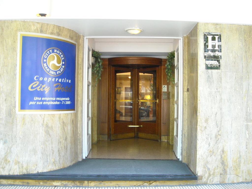 City Hotel Мар дел Плата Стая снимка