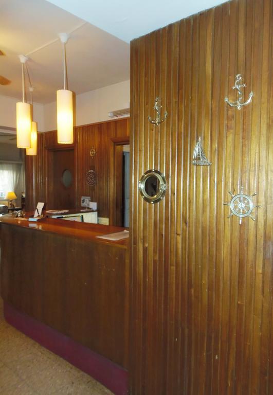 City Hotel Мар дел Плата Стая снимка