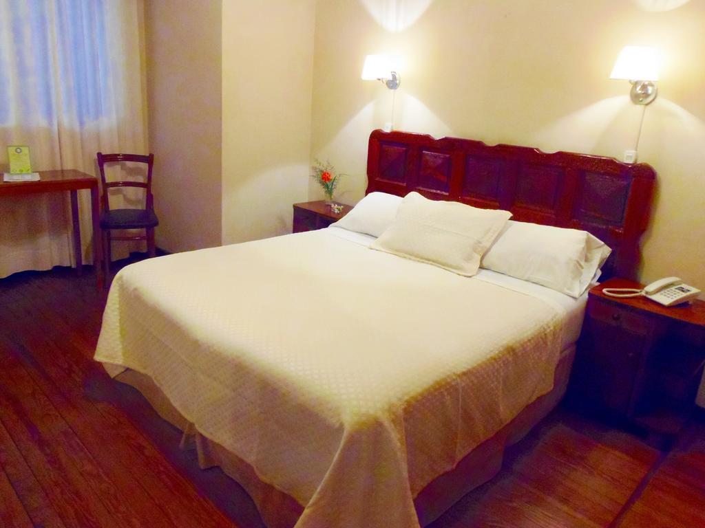 City Hotel Мар дел Плата Стая снимка
