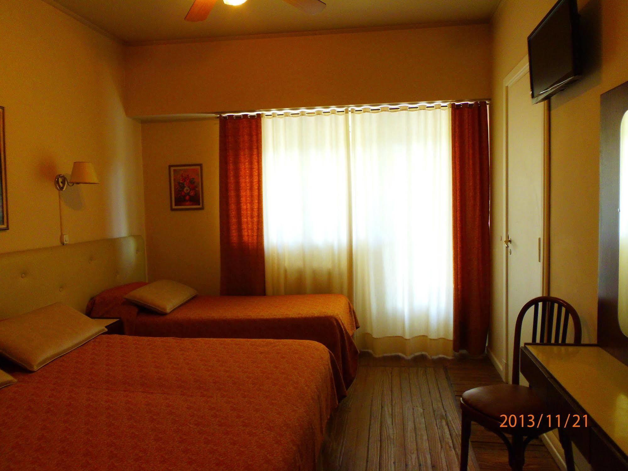 City Hotel Мар дел Плата Екстериор снимка