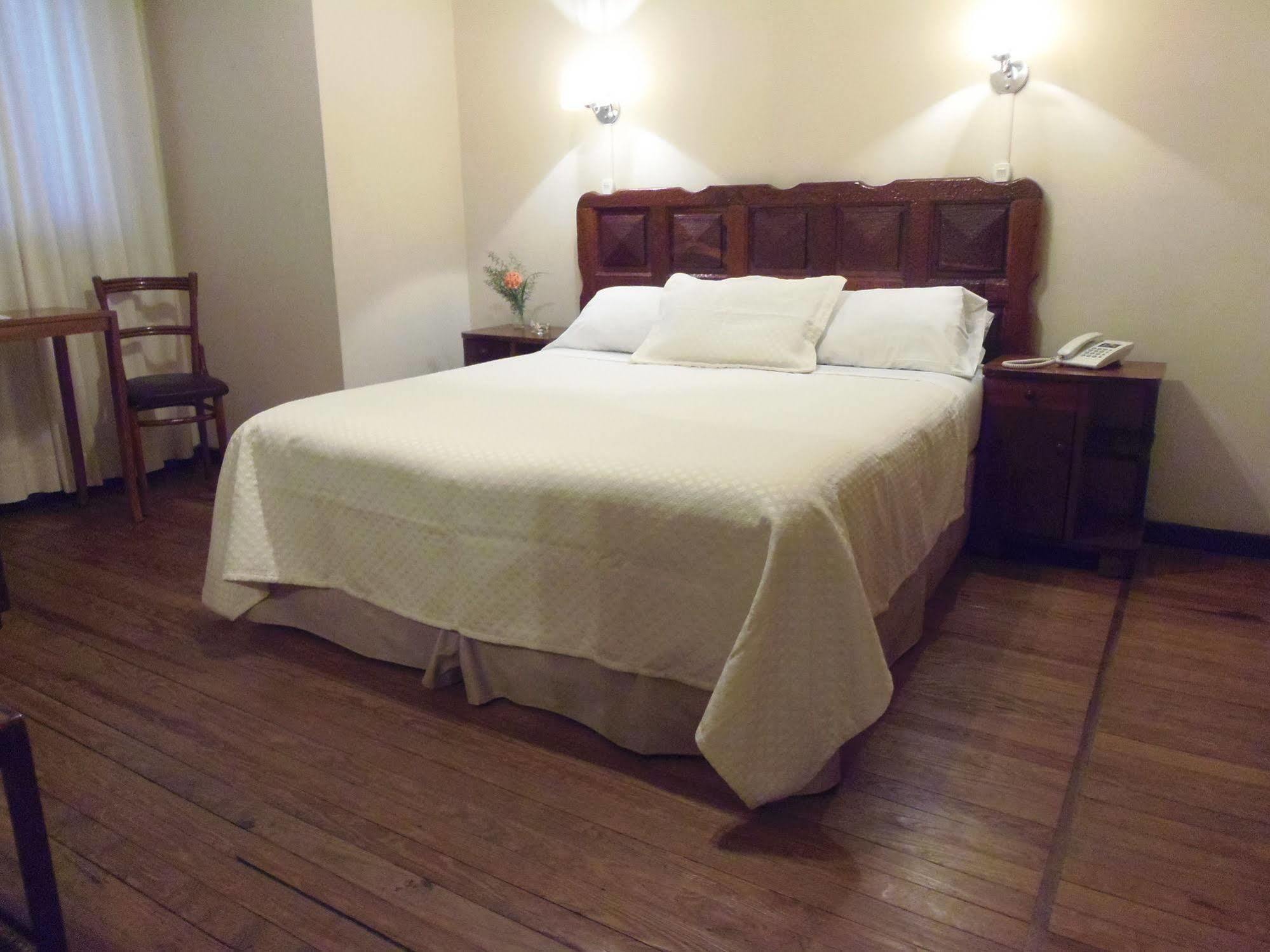 City Hotel Мар дел Плата Екстериор снимка